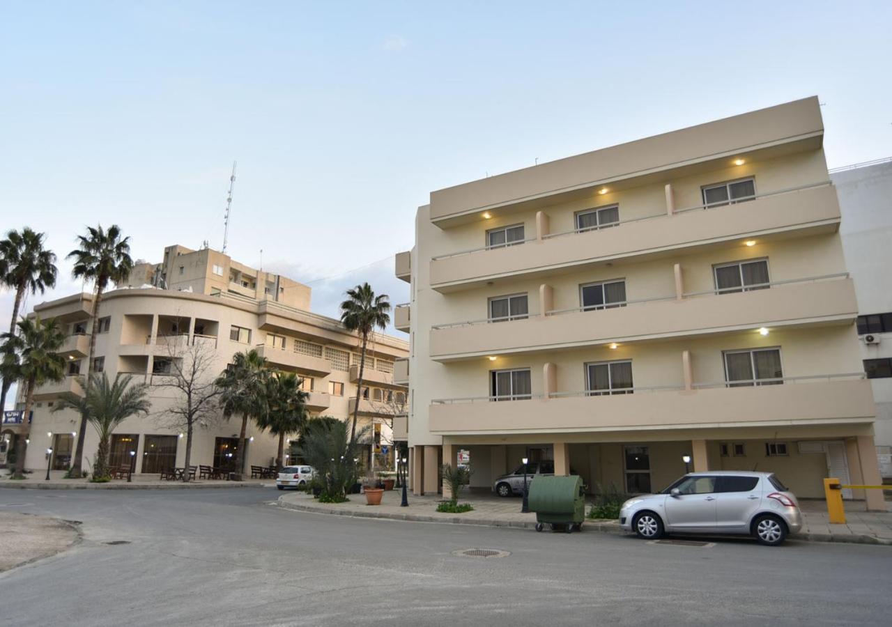 Elysso Apartments Larnaca Eksteriør billede