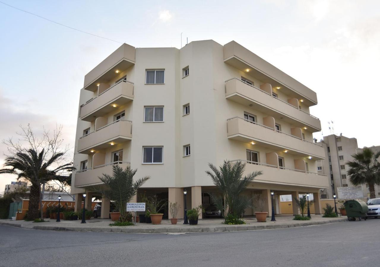 Elysso Apartments Larnaca Eksteriør billede