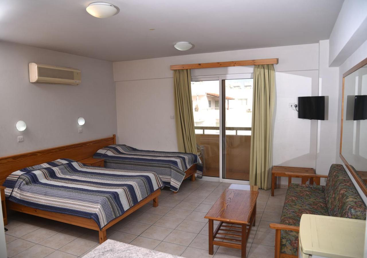 Elysso Apartments Larnaca Eksteriør billede
